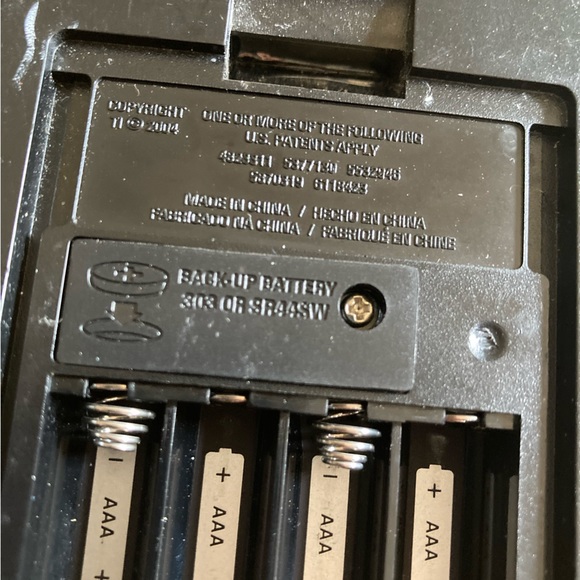 Texas Instruments TI-89 Graphing Calculator With Cover - Picture 4 of 6